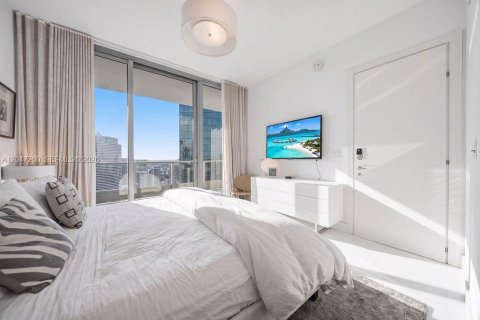 Купить кондоминиум в Майами, Флорида 2 спальни, 114.92м2, № 2247736 - фото 22