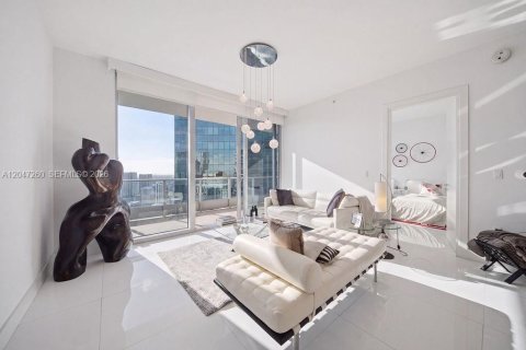 Купить кондоминиум в Майами, Флорида 2 спальни, 114.92м2, № 2247736 - фото 5