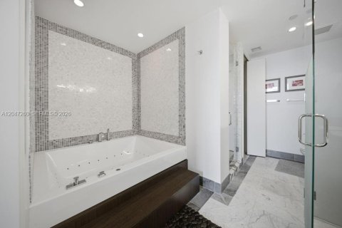 Купить кондоминиум в Майами, Флорида 2 спальни, 114.92м2, № 2247736 - фото 26