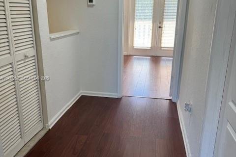 Townhouse in Homestead, Florida 3 bedrooms, 146.79 sq.m. № 1990681 - photo 2