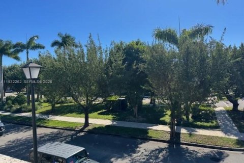 Townhouse in Homestead, Florida 3 bedrooms, 146.79 sq.m. № 1990681 - photo 16