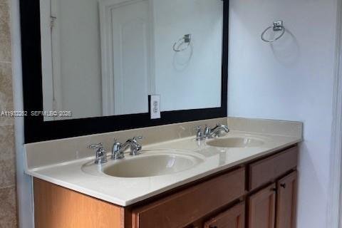 Townhouse in Homestead, Florida 3 bedrooms, 146.79 sq.m. № 1990681 - photo 5