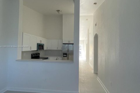 Снять в аренду кондоминиум в Хомстед, Флорида 3 спальни, 108.32м2, № 1944507 - фото 5