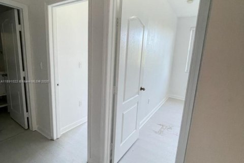 Снять в аренду кондоминиум в Хомстед, Флорида 3 спальни, 108.32м2, № 1944507 - фото 13