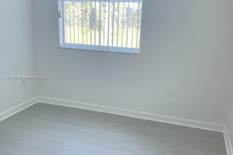 Снять в аренду кондоминиум в Хомстед, Флорида 3 спальни, 108.32м2, № 1944507 - фото 27