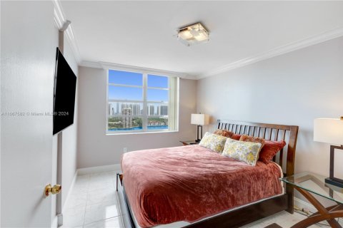 Copropriété à vendre à Aventura, Floride: 2 chambres, 99.68 m2 № 2037085 - photo 18