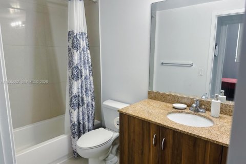 Condominio en alquiler en Miami, Florida, 3 dormitorios, 106.47 m2 № 1993808 - foto 23