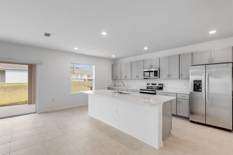 Casa en venta en Lake Hamilton, Florida, 5 dormitorios, 238.76 m2 № 1885018 - foto 2