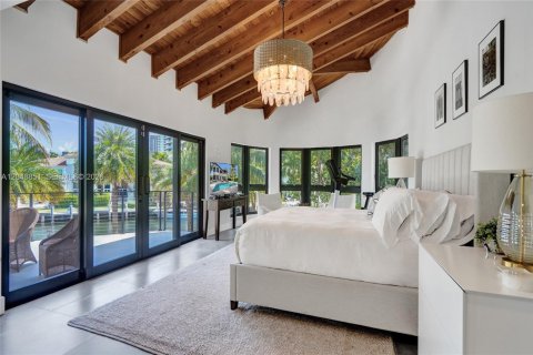 House in Hallandale Beach, Florida 6 bedrooms, 607.67 sq.m. № 2192765 - photo 30