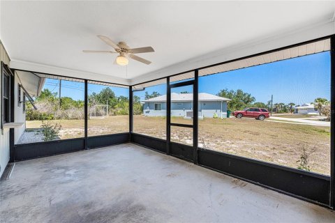 House in Englewood, Florida 3 bedrooms, 117.8 sq.m. № 1629007 - photo 27