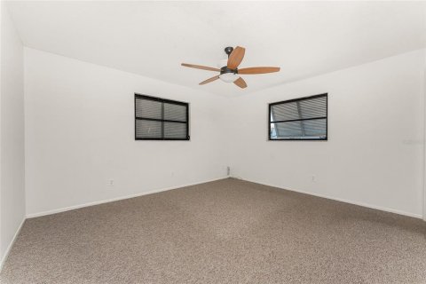 House in Englewood, Florida 3 bedrooms, 117.8 sq.m. № 1629007 - photo 18