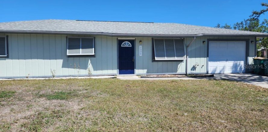 House in Englewood, Florida 3 bedrooms, 117.8 sq.m. № 1629007