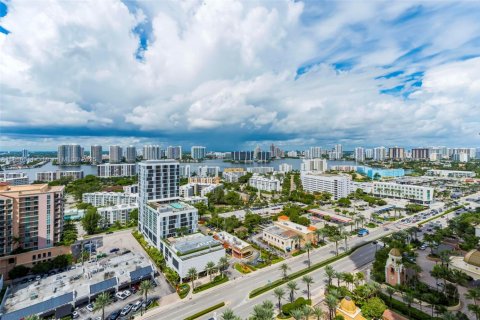 Condo in Sunny Isles Beach, Florida, 3 bedrooms  № 1931259 - photo 18