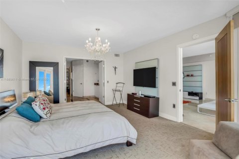 Condo in Sunny Isles Beach, Florida, 3 bedrooms  № 1931259 - photo 24