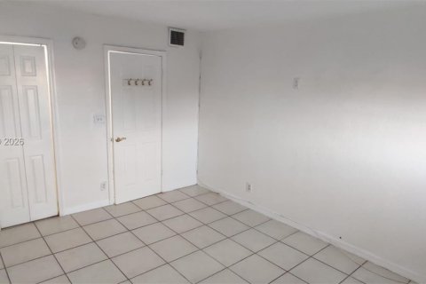Apartment in Miami, Florida 1 bedroom, 55.56 sq.m. № 2065109 - photo 14