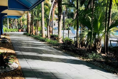 Apartment in Miami, Florida 1 bedroom, 55.56 sq.m. № 2065109 - photo 30