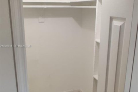 Apartment in Miami, Florida 1 bedroom, 55.56 sq.m. № 2065109 - photo 15