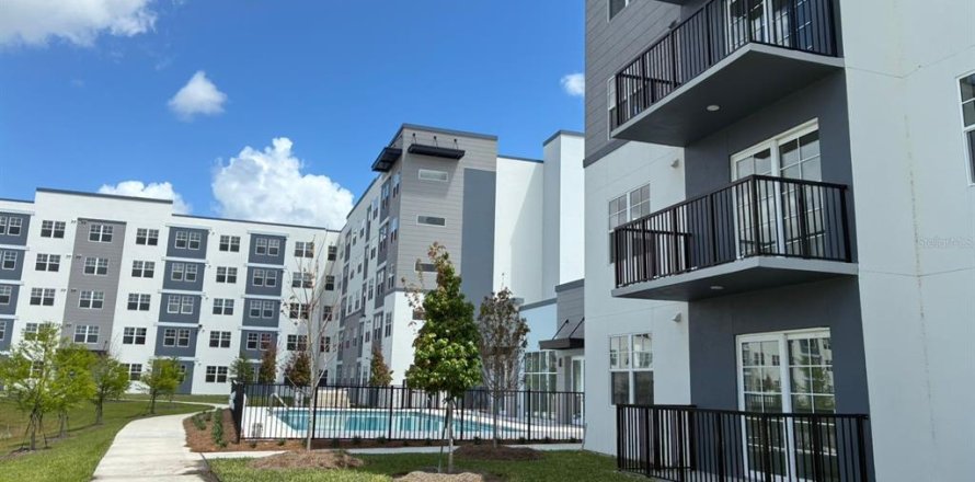 Condo in Orlando, Florida, 3 bedrooms  № 2213220