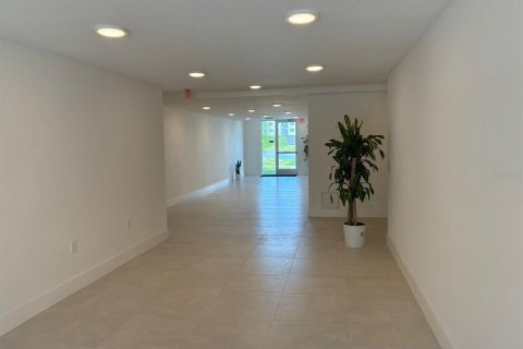 Condo in Orlando, Florida, 3 bedrooms  № 2213220 - photo 10