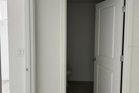 Condo in Orlando, Florida, 3 bedrooms  № 2213220 - photo 20