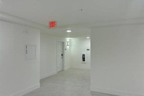 Condo in Orlando, Florida, 3 bedrooms  № 2213220 - photo 15