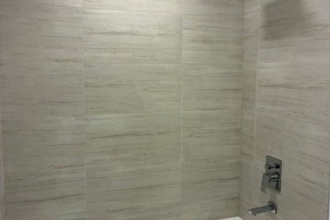 Condo in Orlando, Florida, 3 bedrooms  № 2213220 - photo 29