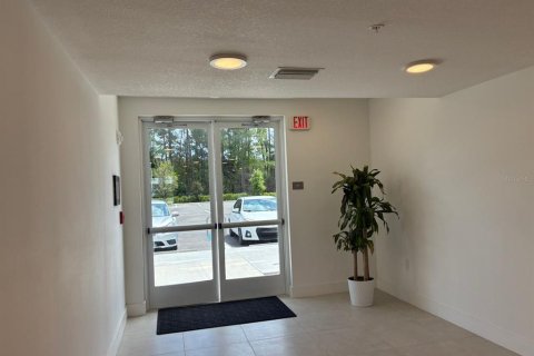 Condo in Orlando, Florida, 3 bedrooms  № 2213220 - photo 8