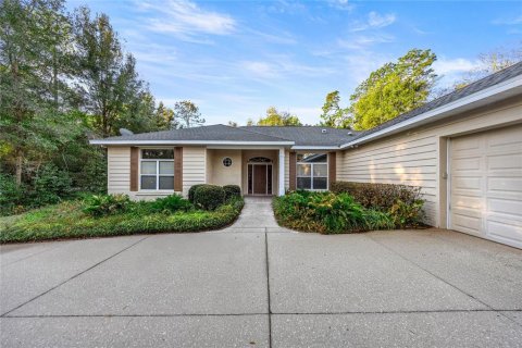 House in Dunnellon, Florida 3 bedrooms, 239.87 sq.m. № 2225269 - photo 7