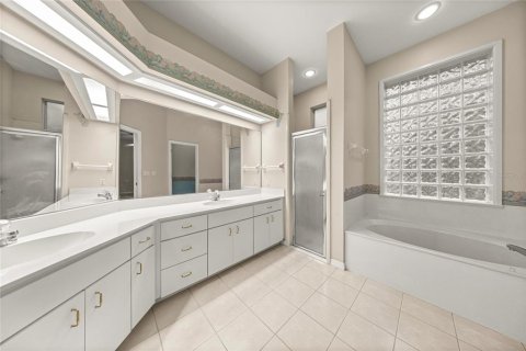 House in Dunnellon, Florida 3 bedrooms, 239.87 sq.m. № 2225269 - photo 20