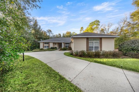 House in Dunnellon, Florida 3 bedrooms, 239.87 sq.m. № 2225269 - photo 3