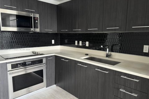 Condominio en venta en Miami, Florida, 1 dormitorio, 78.32 m2 № 1951136 - foto 8