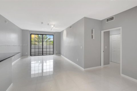 Condo in Boca Raton, Florida, 2 bedrooms  № 1860564 - photo 4
