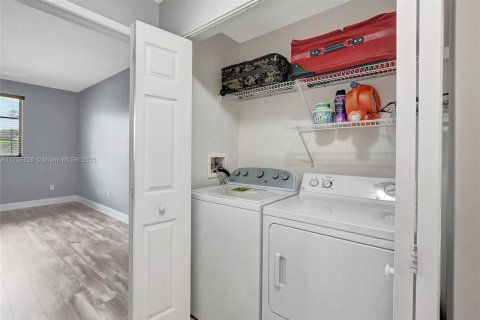 Condo in Boca Raton, Florida, 2 bedrooms  № 1860564 - photo 30