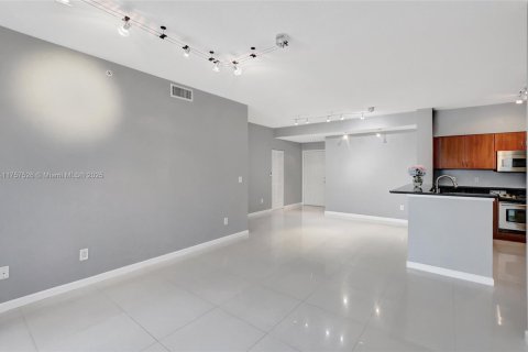 Condo in Boca Raton, Florida, 2 bedrooms  № 1860564 - photo 8
