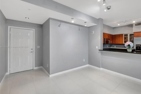 Condo in Boca Raton, Florida, 2 bedrooms  № 1860564 - photo 2