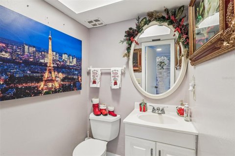 Immobilier commercial à vendre à Longwood, Floride: 4 chambres, 236.16 m2 № 2123768 - photo 19