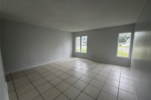 Immobilier commercial à vendre à Longwood, Floride: 4 chambres, 236.16 m2 № 2123768 - photo 5