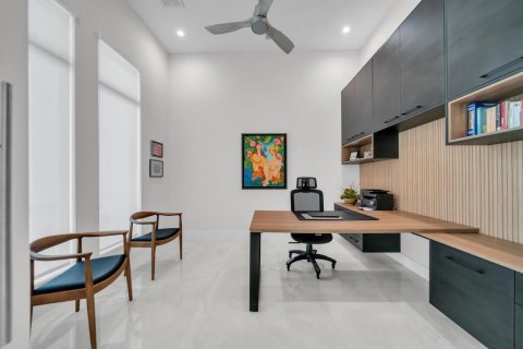 Villa ou maison à vendre à Cape Coral, Floride: 3 chambres, 228.45 m2 № 2249530 - photo 8
