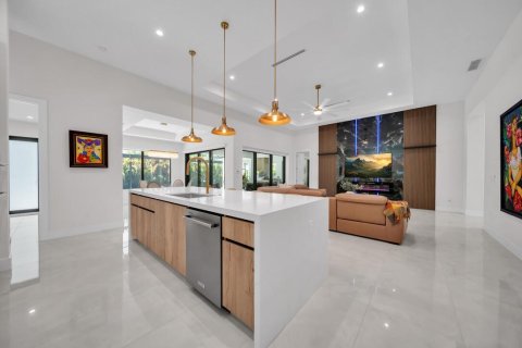 Villa ou maison à vendre à Cape Coral, Floride: 3 chambres, 228.45 m2 № 2249530 - photo 16