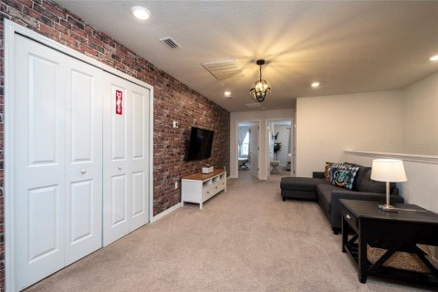 Adosado en venta en Davenport, Florida, 5 dormitorios, 192.87 m2 № 2239846 - foto 18