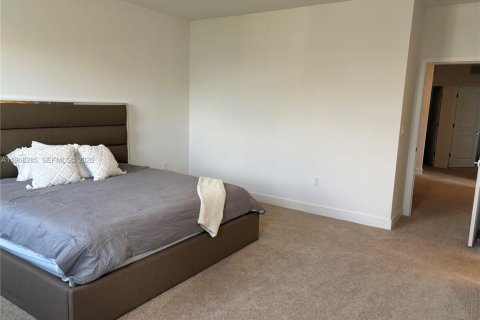 Adosado en alquiler en Pembroke Pines, Florida, 4 dormitorios, 213.4 m2 № 2030713 - foto 19