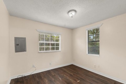 House in Vero Beach, Florida 2 bedrooms, 53.14 sq.m. № 2171629 - photo 22