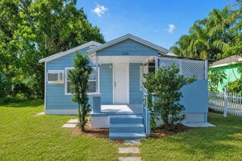 House in Vero Beach, Florida 2 bedrooms, 53.14 sq.m. № 2171629 - photo 4