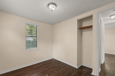 House in Vero Beach, Florida 2 bedrooms, 53.14 sq.m. № 2171629 - photo 24