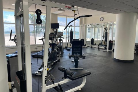 Снять в аренду кондоминиум в Бей-Харбор-Айлендс, Флорида 1 спальня, 88.26м2, № 2021487 - фото 4