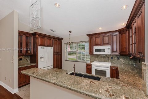 Casa en venta en Plantation, Florida, 3 dormitorios, 135.64 m2 № 2262601 - foto 10