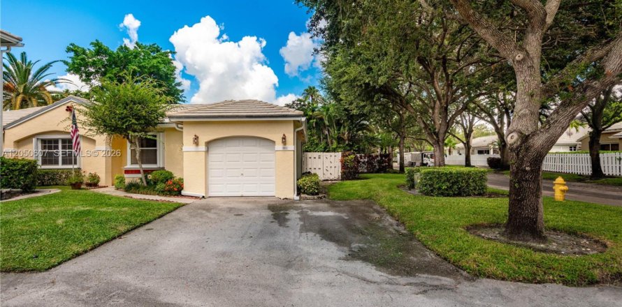 Casa en Plantation, Florida 3 dormitorios, 135.64 m2 № 2262601