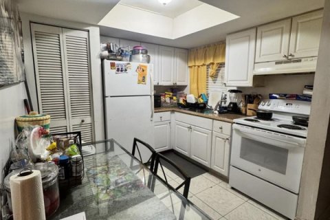 Copropriété à vendre à Oakland Park, Floride: 2 chambres, 54.81 m2 № 2082703 - photo 2