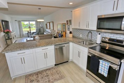 Condo in Pompano Beach, Florida, 1 bedroom  № 2398019 - photo 27