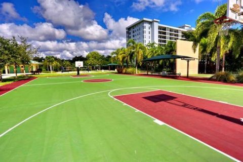 Condo in Pompano Beach, Florida, 1 bedroom  № 2398019 - photo 8